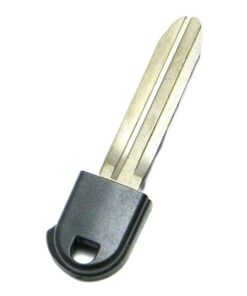 Alternative view of Emergency Key Blade for Toyota Smart Key Fob Remotes (P/N: 69515-47010)