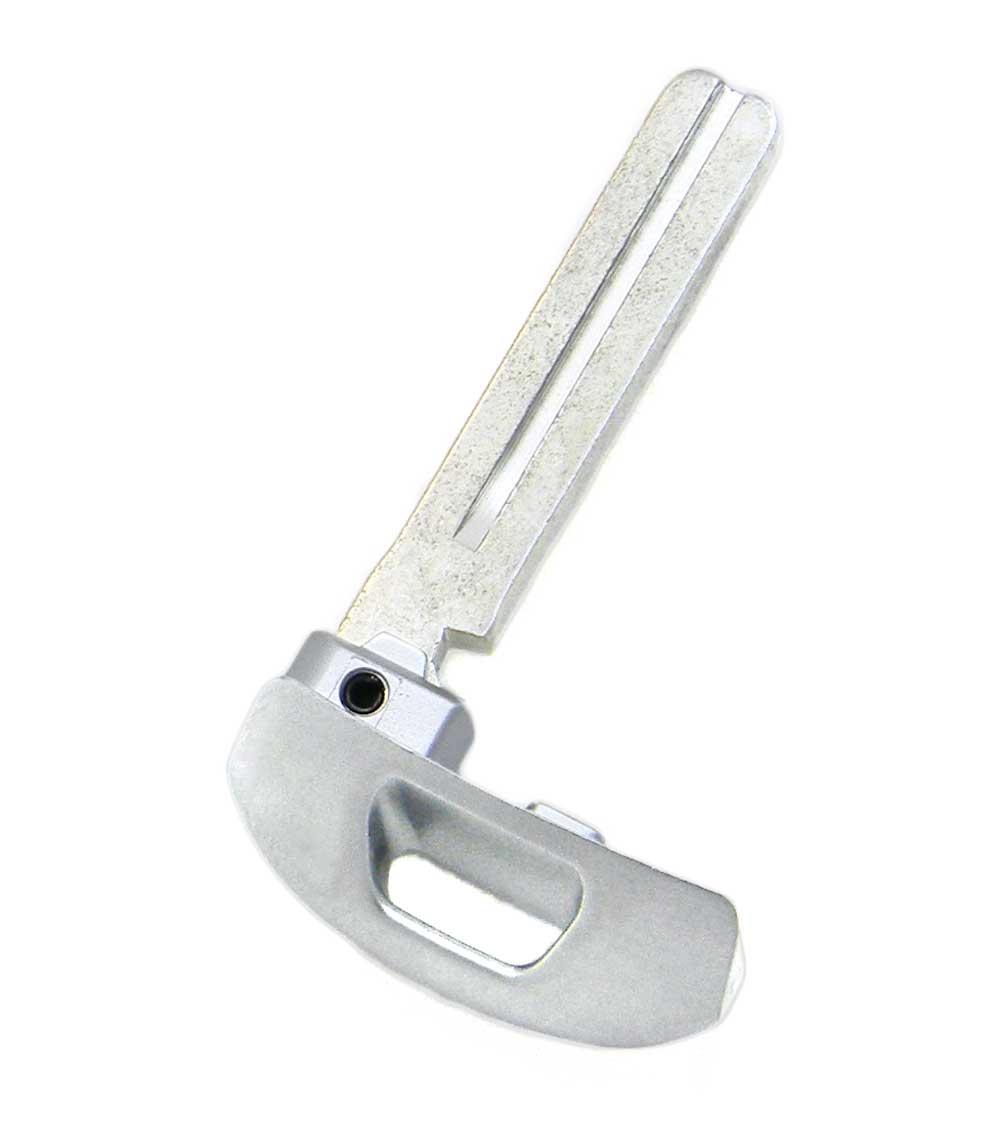 Emergency Key Blade for Hyundai Smart Key Fob Remotes (P/N: 81996-M5000) - Image 2